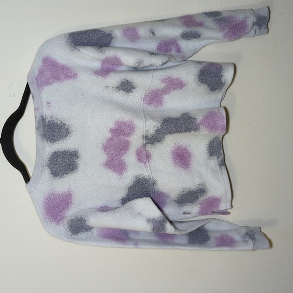 3 for $10 bundle sale! T2 Love Purple + Gray Cropped Fleece Shirt Girls Size 10 - Picture 4 of 4